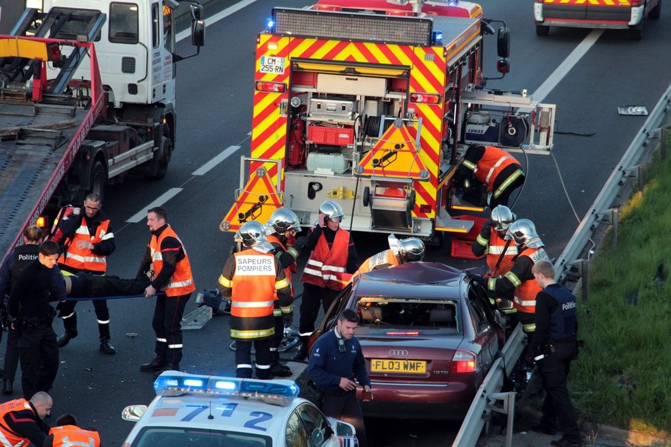 Belgická policie honila pašeráky na dálnici.