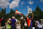 Vášniví příznivci Franciska Franka nedávno také v Údolí padlých demonstrovali proti odstranění jeho ostatků z tamní hrobky, na demonstraci zdvihali ruce ve fašistickém pozdravu a mávali frankistickými vlajkami.