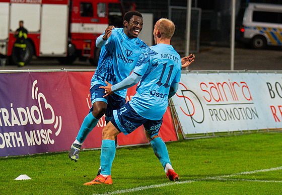ONLINE: Ústí nad Labem - Slavia B. Druholigový souboj neporažených o první místo ONLINE: Ústí nad Labem - Slavia B. Druholigový souboj neporažených o první místo