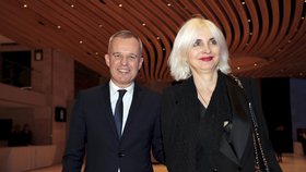 Francouzský ministr životního prostředí François de Rugy se svojí manželkou (16. 7. 2019)
