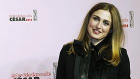 Julie Gayet se s prezidentem rozešla, protože neunesla tlak médií.