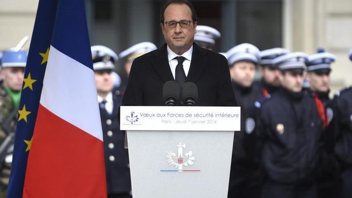 Francois Hollande při prvním výročí útoku na redakci Charlie Hebdo