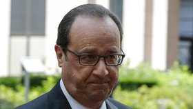 Francois Hollande doufá, že lodě koupí Egypt.
