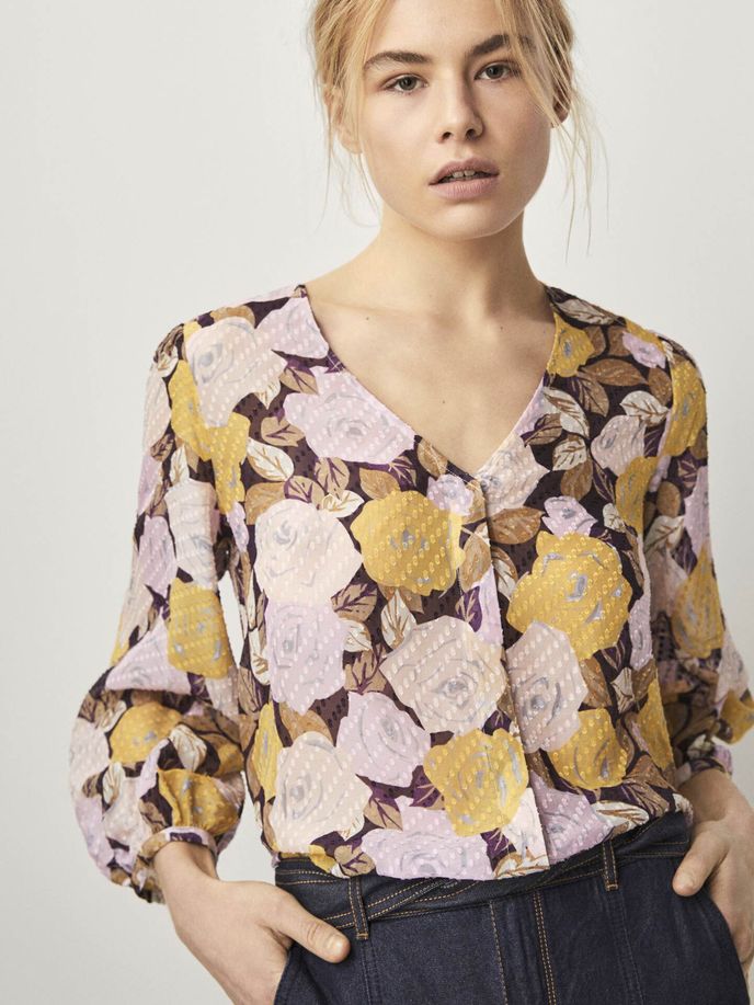 Massimo Dutti, 699 Kč Massimo Dutti, 699 Kč