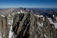 Češka se v Alpách zřítila ze skály: Život ji stála nepozornost při focení