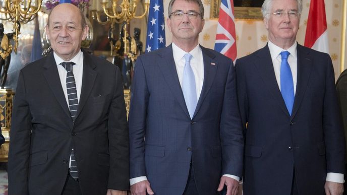 Francouzský, americký a britský ministr obrany