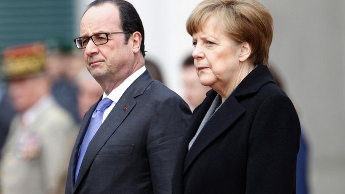 Francouzský prezident Francois Hollande a německá kancléřka Angela Merkelová