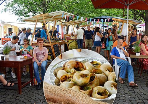 Lidé si na francouzských trzích pochutnávali například na šnecích.