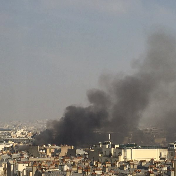 Exploze v Paříži: Úřady evakuují obyvatele.
