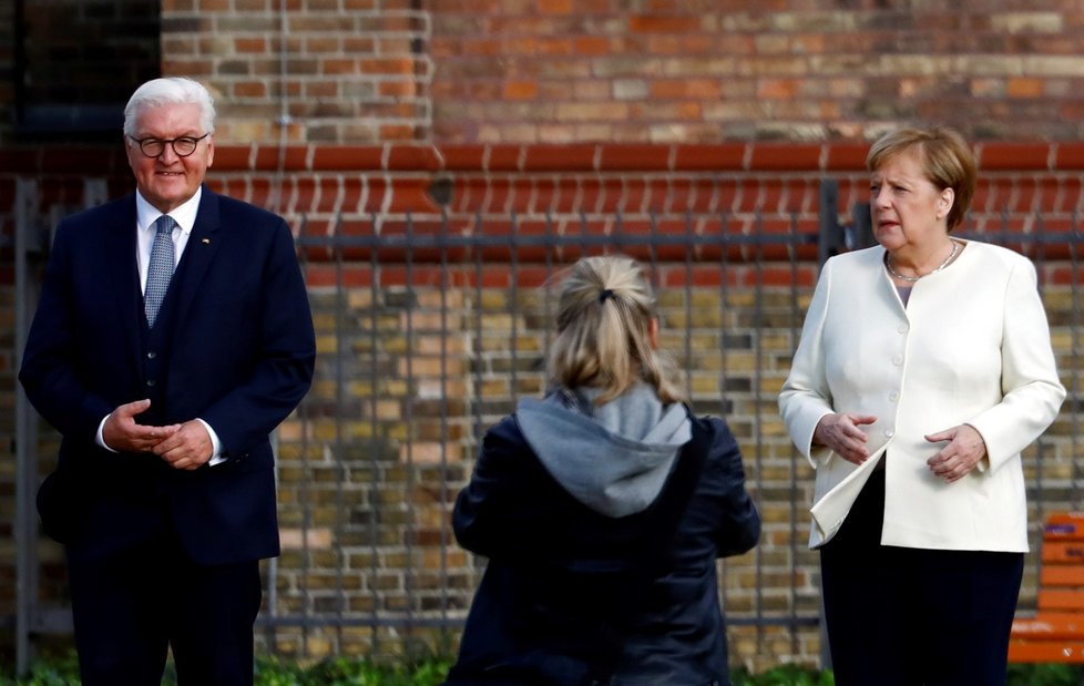 Německý prezident Frank-Walter Steinmeier s kancléřkou Angelou Merkelovou
