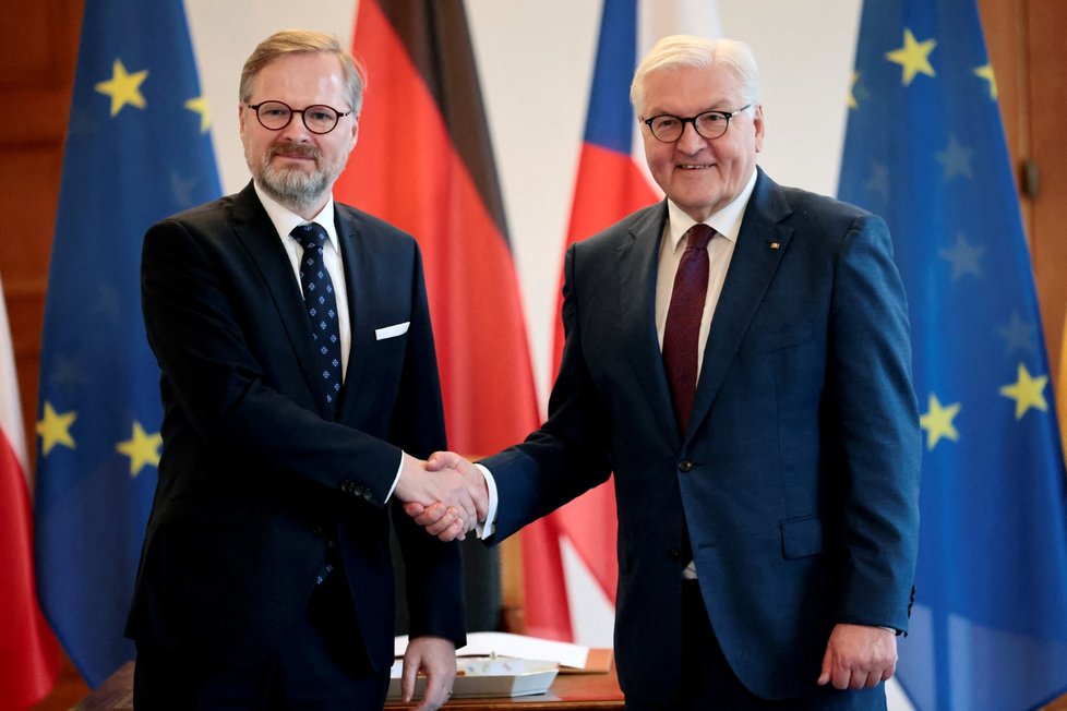 Premiér Petr Fiala (ODS) se v Německu setkal s německým prezidentem Frankem-Walterem Steinmeierem (5. 5. 2022)