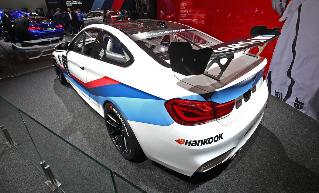 BMW M4 GT4