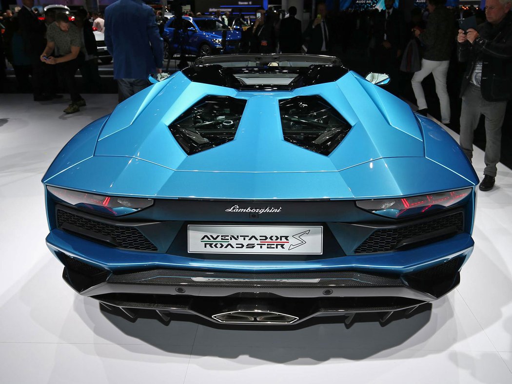 Lamborghini Aventador S Roadster