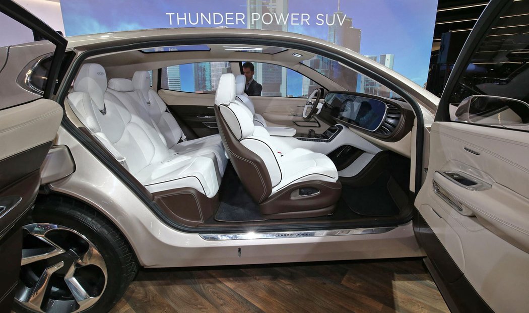 Thunder Power SUV