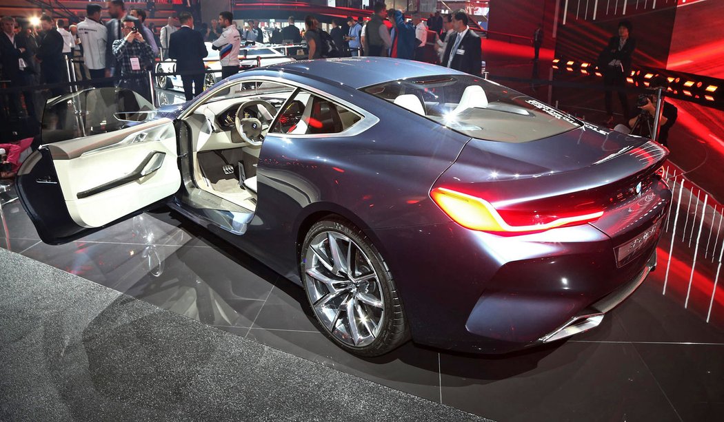 BMW 8 Concept