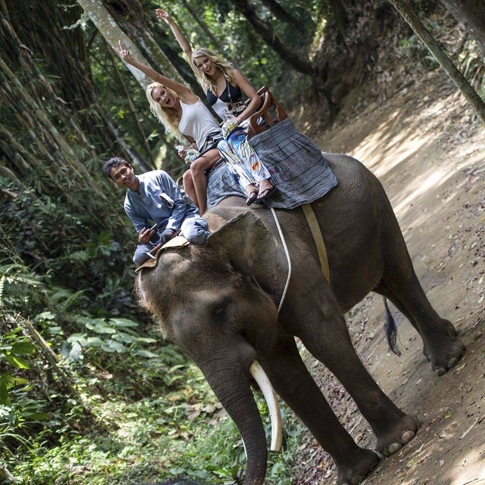Gábina byla z výletu se slony opravdu nadšená.