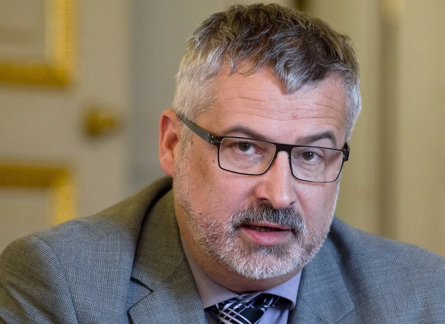 Šéf školských odborů František Dobšík chce, aby ministerstvo celou situaci řádně prošetřilo.