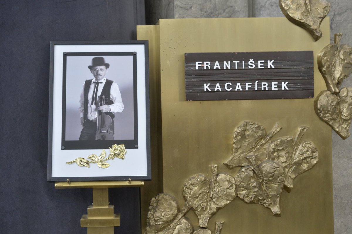 Pohřeb Františka Kacafírka