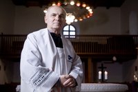 Zemřel František Lízna (†79): Chartista a kněz podlehl těžkému průběhu covidu