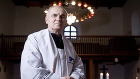 Zemřel František Lízna (†79): Chartista a kněz podlehl těžkému průběhu covidu