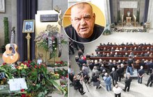 Pohřeb  Františka Nedvěda (†73): Proč se s ním neloučily hvězdy?