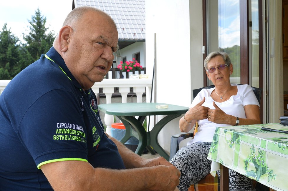 Manželka Marie zrušila všechny pracovní povinnosti v Praze a přijela se starat o muže.