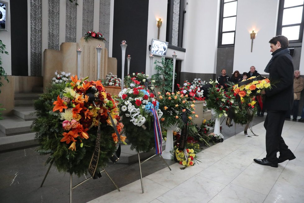 Pohřeb legendárního herce Františka Peterky