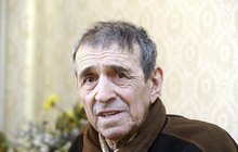 Další trápení Krakonoše Františka Peterky (93): Kvůli zhoubnému nádoru herci ozařují tvář!