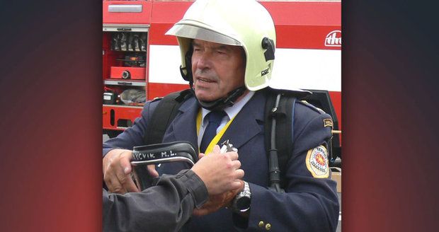 Karlovarští hasiči přišli o legendu: Průkopník oboru se zabil na kole