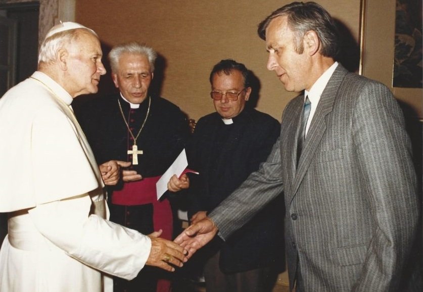 František Reichel u papeže Jana Pavla II. na archivním snímu Paměti národa