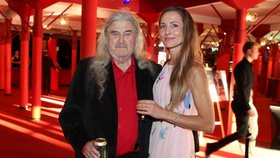 František Ringo Čech (82): Nová žena! Ve věku vnučky