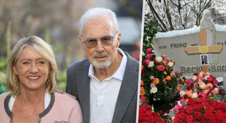 Smrt legendárního Beckenbauera: Tajný pohřeb! Leží vedle rodičů a syna