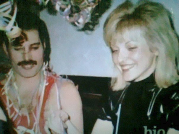 Freddie Mercury se svojí životní láskou Mary Austinovou