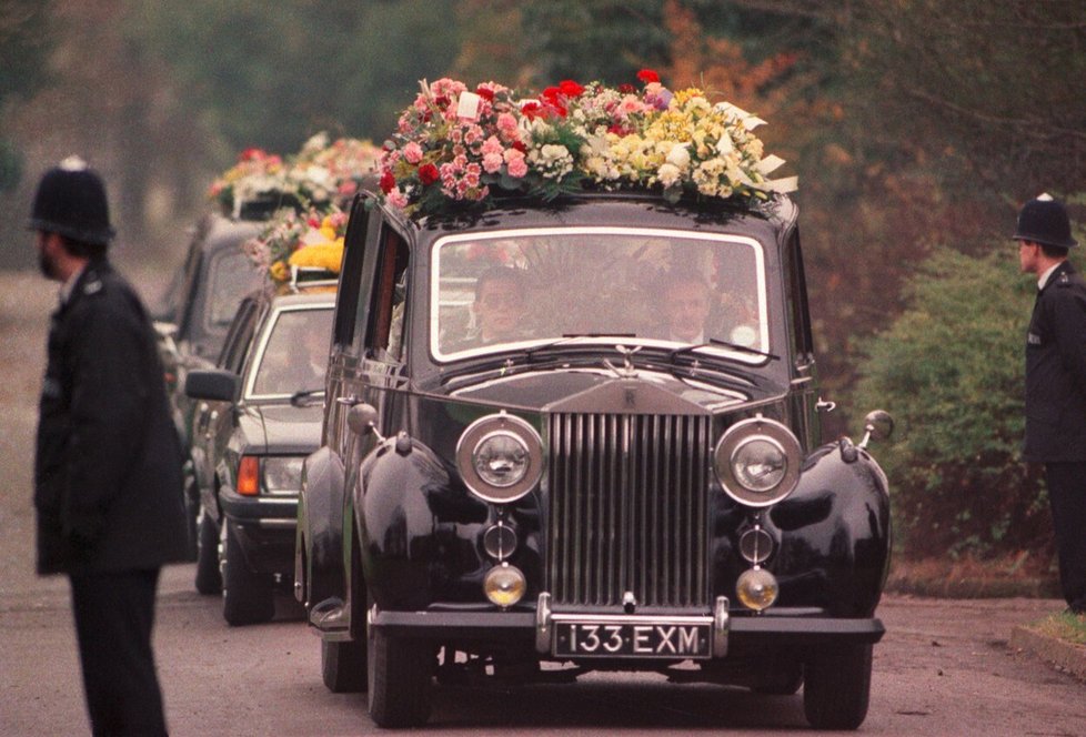 Pohřeb Freddieho Mercuryho