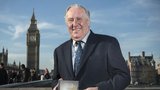 Mistr špionážního románu Frederick Forsyth (†86): Měl románek s československou agentkou!