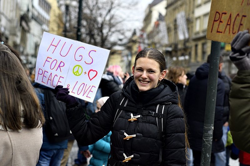 Pražané se objímali na Václaváku s turisty