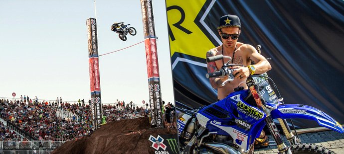 Freestylový motokrosař Libor Podmol jede na X-Games pro medaili. Bude přeskakovat barák.