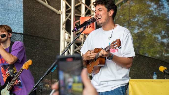 Famózní koncert kapely Mirai završil hudební léto s Frekvencí 1