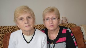 S Ruth se známe od dětství. Nic jsme si neudělaly, ale přece nemá právo se cítit obětí, říká Ladislava Parýzková (55 vpravo) a její maminka Ludmila (77).