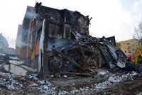 Identifikovali 5. obět tragédie ve Frenštátu: Sousedku z nejvyššího patra