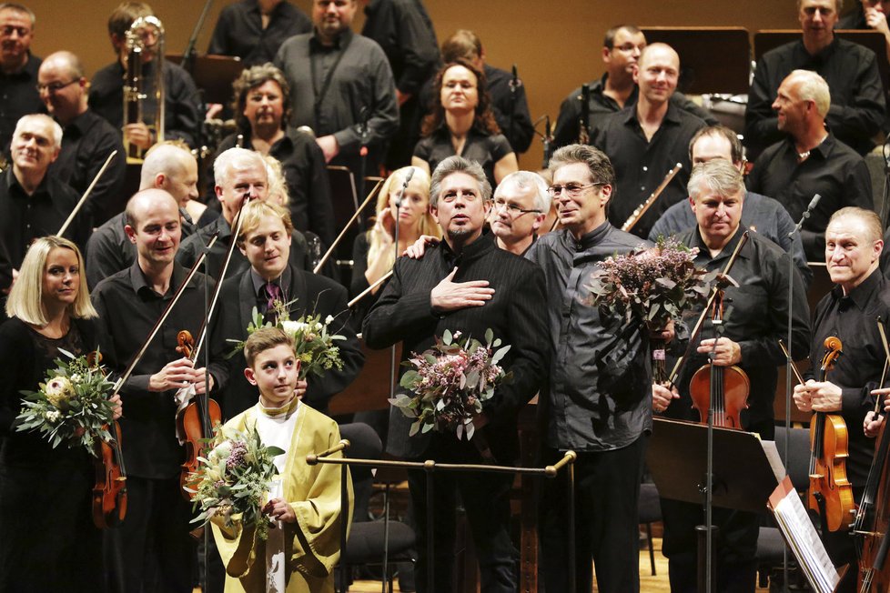 Ten večer se v pražském Rudolfinum konal koncert vážné hudby skladatele Elliota Goldenthala.