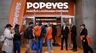 Sendvič za 35 vteřin. „Mocně dobré kuře“ Popeyes z jižanské Louisiany chce dobýt (nejen) Prahu