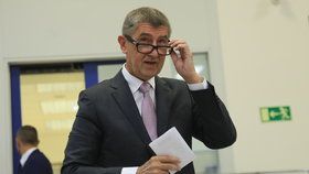 Premiér Andrej Babiš (ANO) na návštěvě varšavské centrály Evropské agentury pro pohraniční a pobřežní stráž (Frontex) (15. 10. 2018)