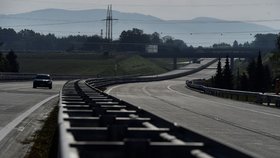 Ředitelství silnic a dálnic (ŘSD) otevřelo napojení dálnice D48, na zprovozněnou část obchvatu Frýdku-Místku se dostanou i řidiči jedoucí ve směru od Olomouce či Brna.