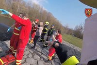 Utonulí kluci z Ostravice byli příbuzní?! Hasiči zveřejnili dramatické video pokusu o jejich záchranu