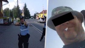 Očima šílence: Agresor pobíhal s mačetou po Frýdlantu nad Ostravicí! Po zásahu policie zemřel