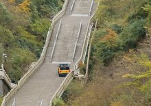 V Číně zkusili napodobit slavnou jízdu do schodů. Je z toho mezinárodní ostuda