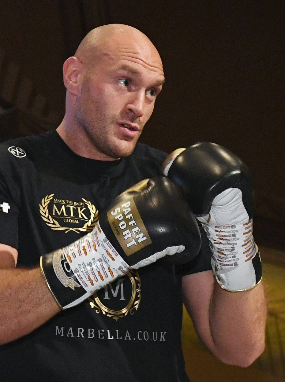 Tyson Fury se připravuje na zápas s neporaženým Němcem Tomem Schwarzem