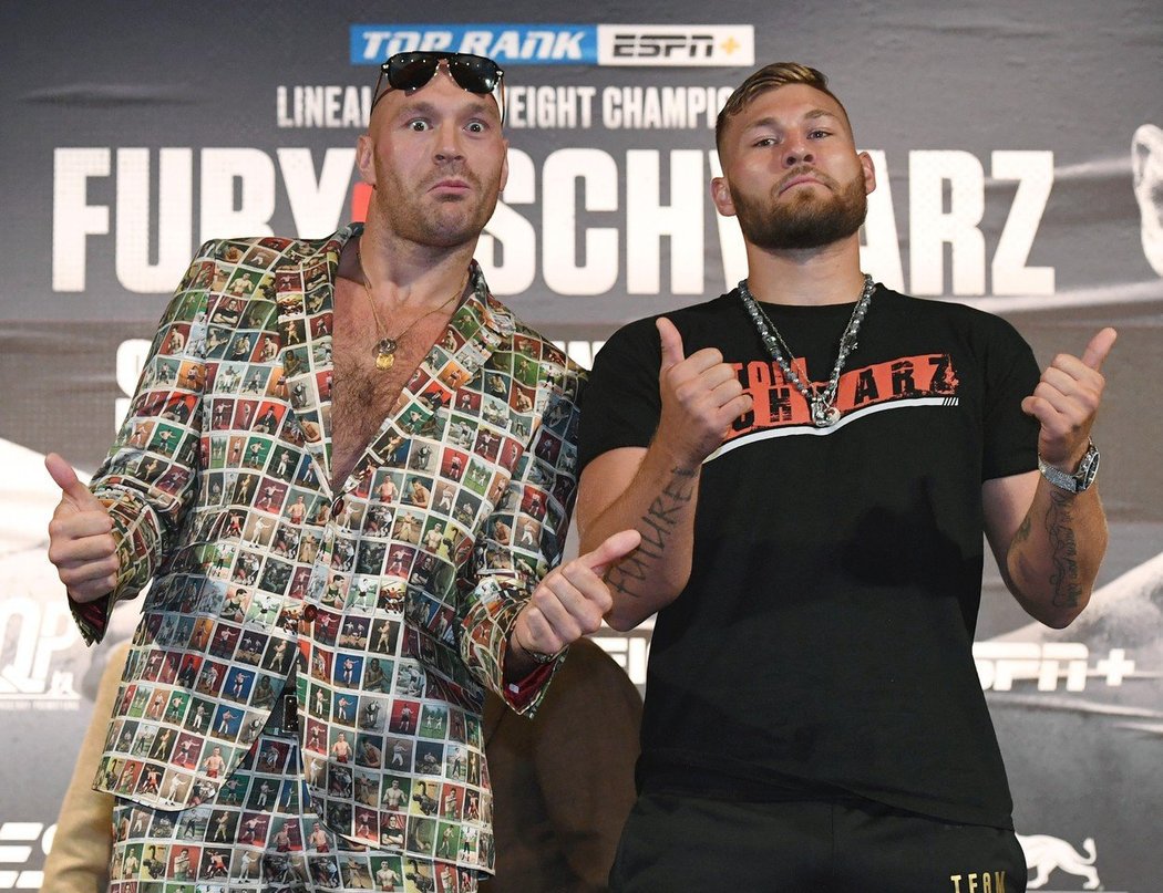 Tyson Fury s Tomem Schwarzem před vzájemným zápasem v Las Vegas