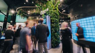 Česká spořitelna překopává vizi poboček. Umělá inteligence poradí s vašimi penězi, tepem i tlakem Česká spořitelna překopává vizi poboček. Umělá inteligence poradí s vašimi penězi, tepem i tlakem